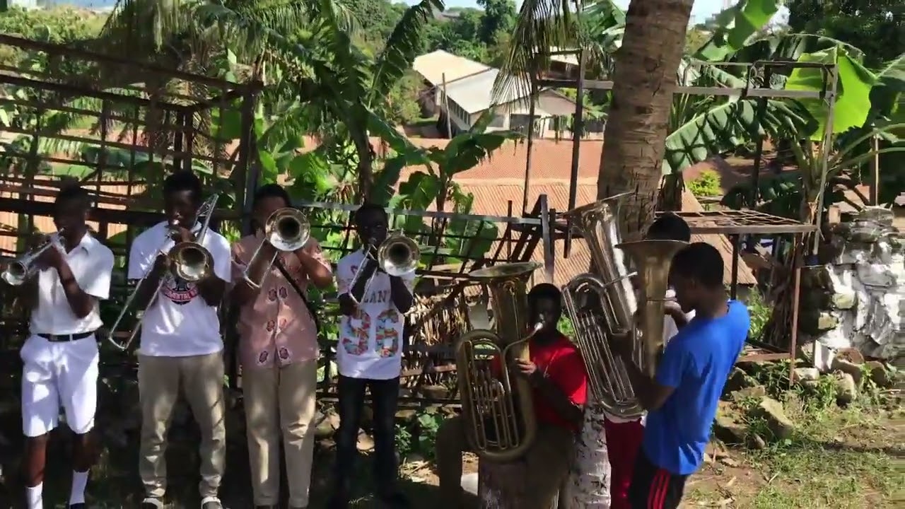 @gsts shs regimental band nailed this song🔥🔥🎺🎺