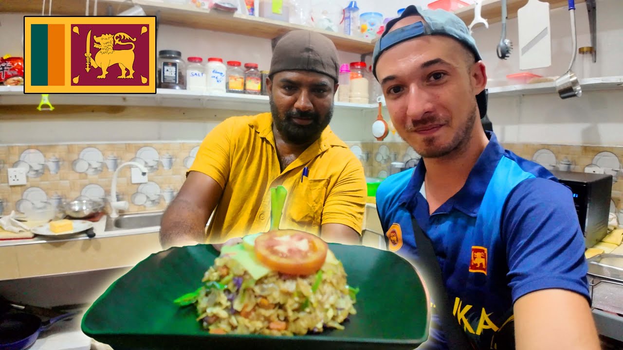 Learning how Sri Lankan kottu is made  🇱🇰