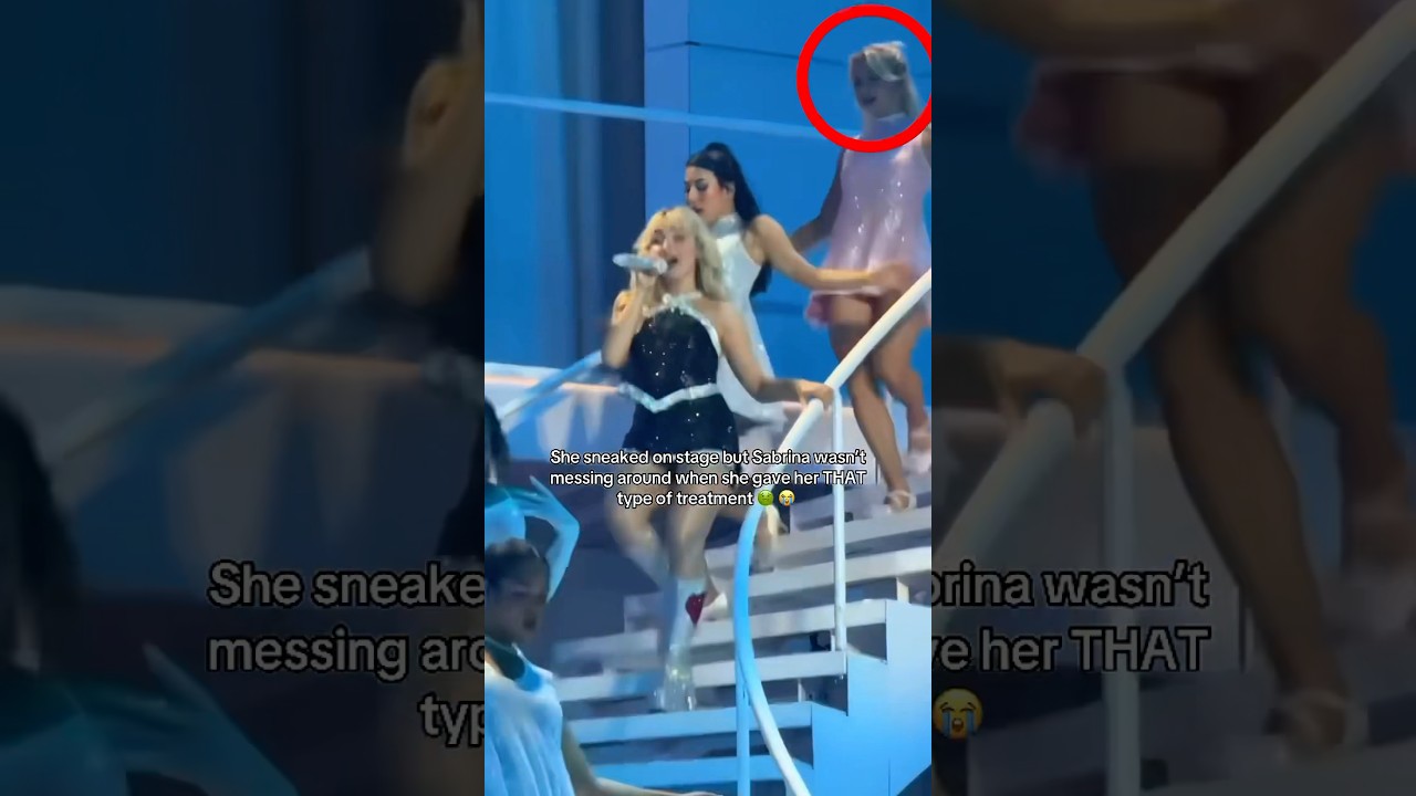 Sabrina&rsquo;s Fan Sneaked On Stage 😱