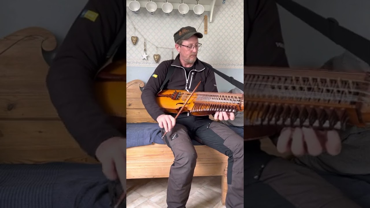 Dalmarschen med Anders Mattsson på nyckelharpa