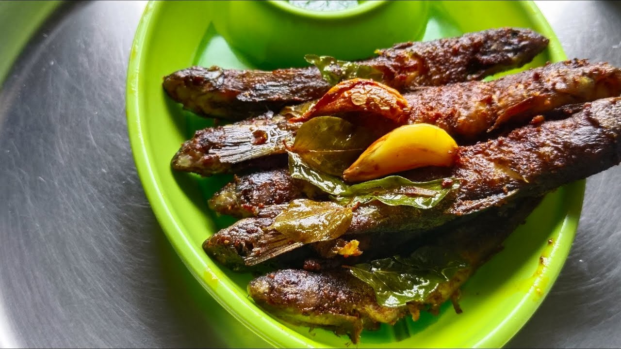 आज बनविले टेस्टी आणि क्रंची मळ्याचे मासे #recipe #marathithali #food #easyrecipe #cookingrecipes 
