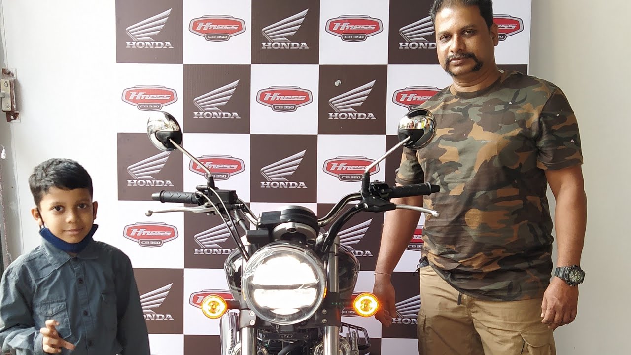 Taking delivery of my Honda Highness CB350
