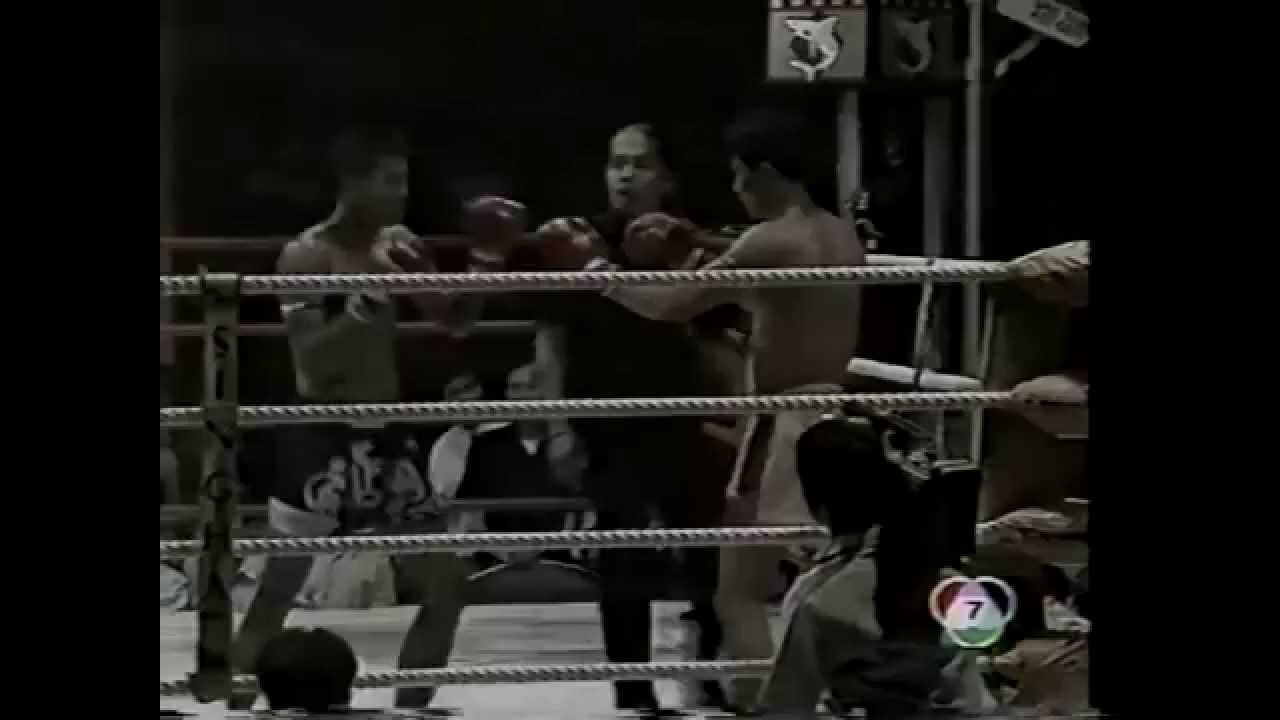 Muay Thai - นำขบวน vs ลำน้ำมูล ส.สุมาลี