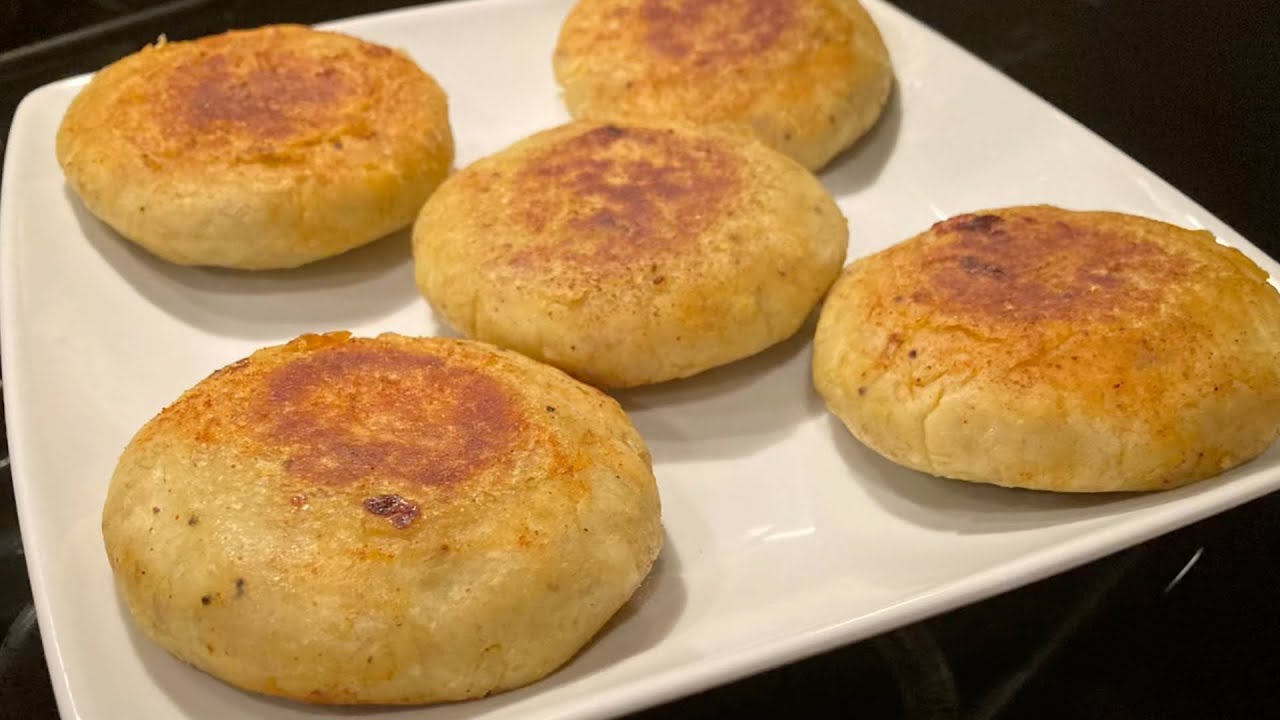 Arepas Deliciosas de Platano con Queso - Facilisimo con Bedith