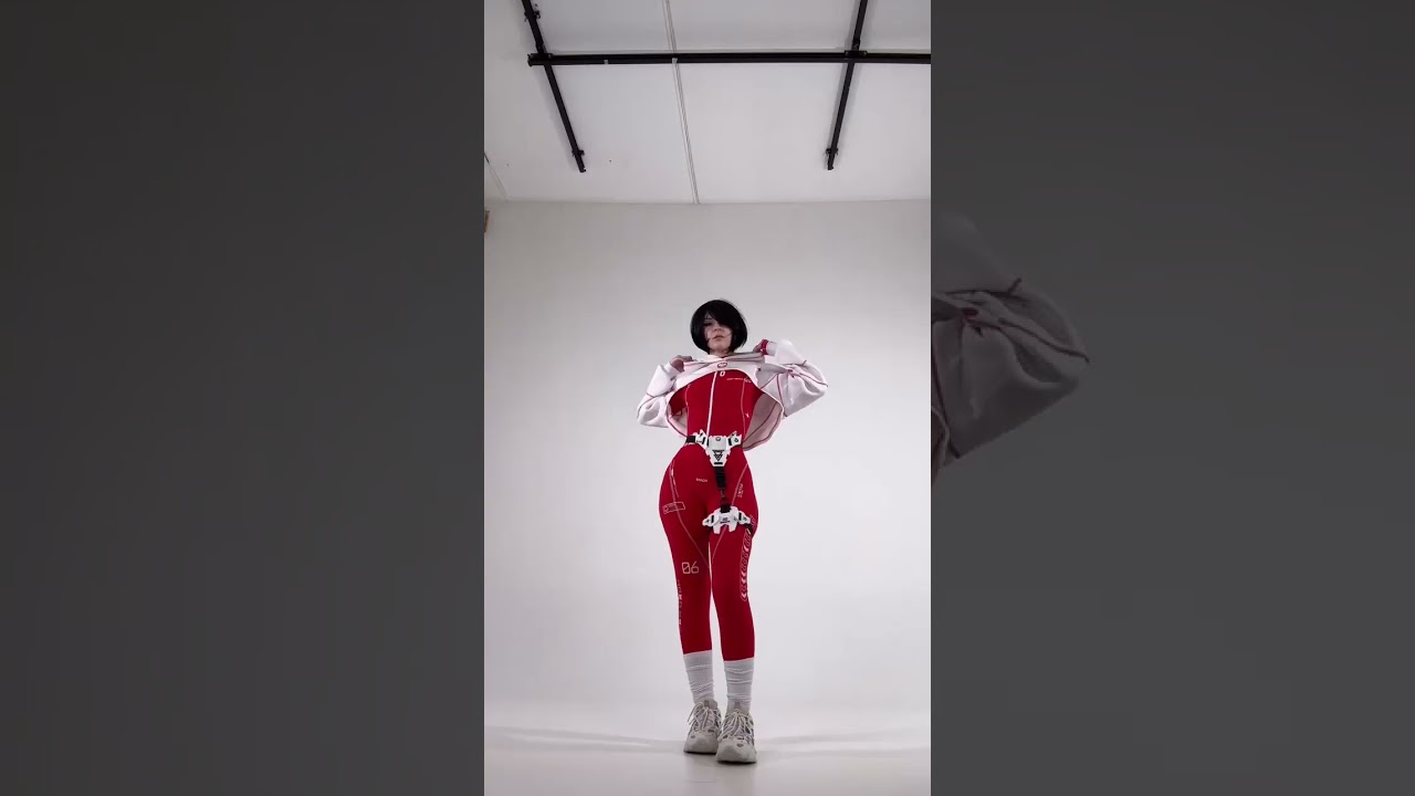 Red cyper suit is now available on Moruhiko.com