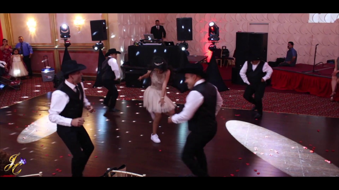 Baile Con Tios - Quinceanera