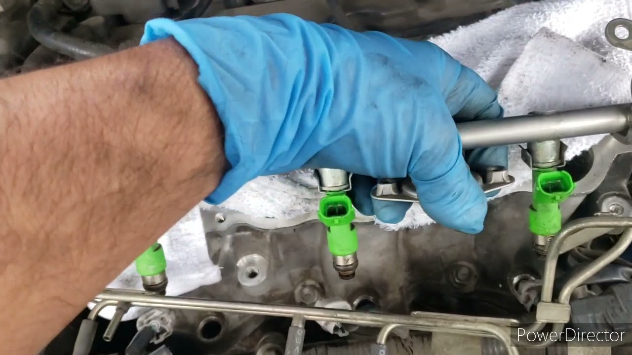 Шум в Nissan Pathfinder слышен только в салоне. 