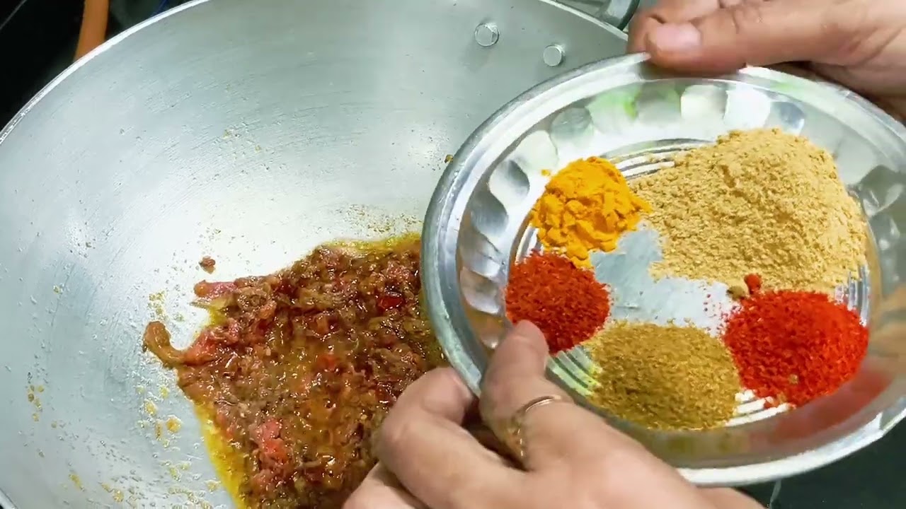 Chana aaloo ka saalan 🤤 khane mein swadisht aur healthy bhi#rukhsanakitchen indianrecipes #food