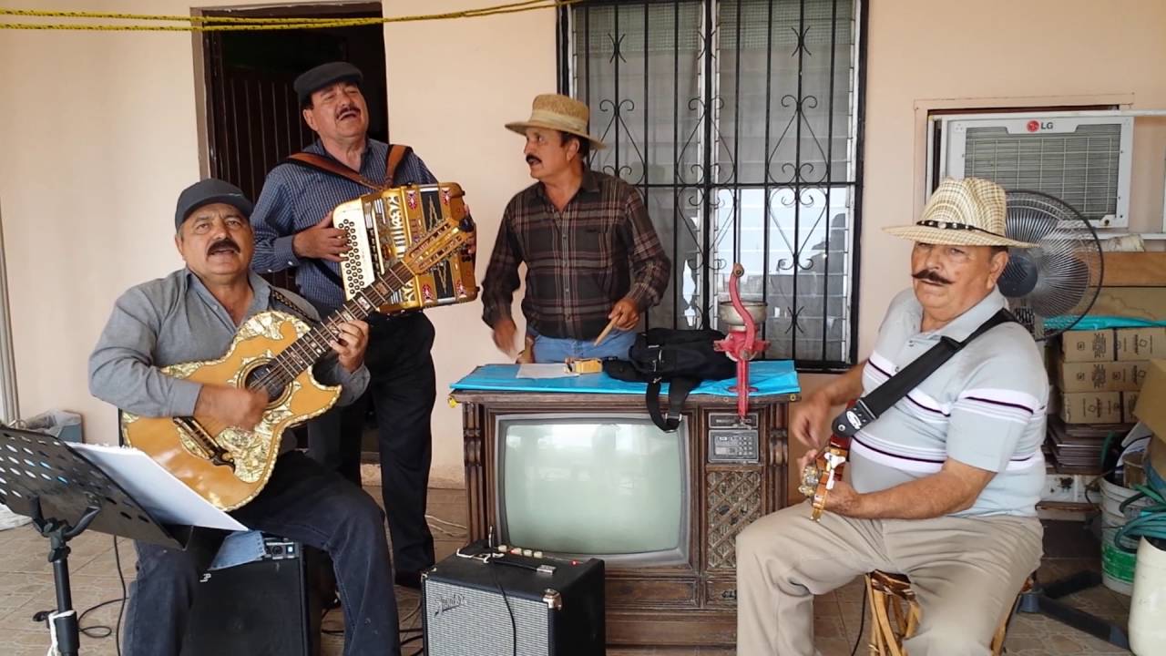 LaBandaDelCaroRojo - Hermanos Quintero!