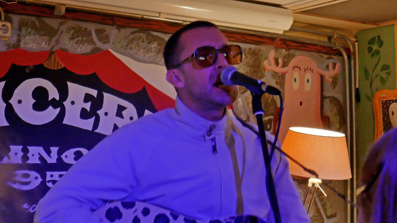 Miles Kane - Sunlight In The Shadows [Acoustic - live at Concerto, Amsterdam - 03-09-2025]