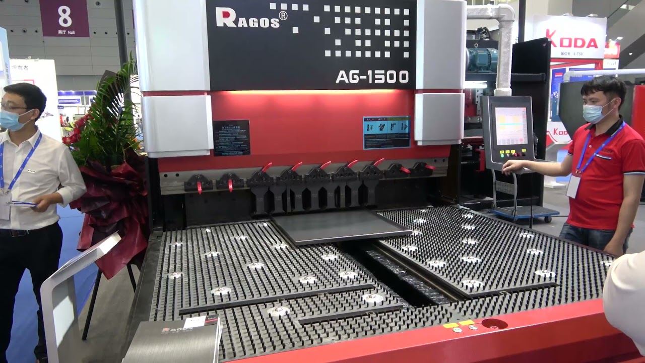 RAGOS AG 1500 Panel Bender at Expo
