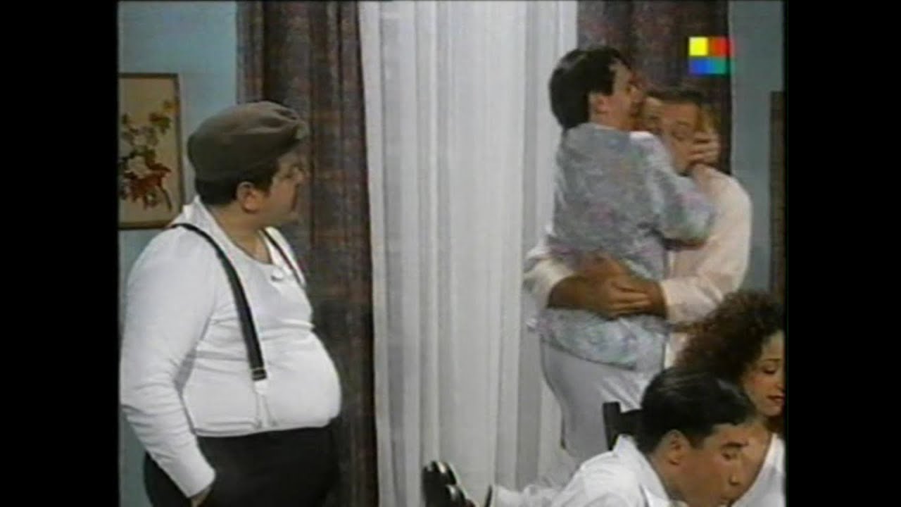 Los Cubrepileta - Culoroto Le Presenta Su Amigo A Lucho - Cha Cha Cha (Vivo)