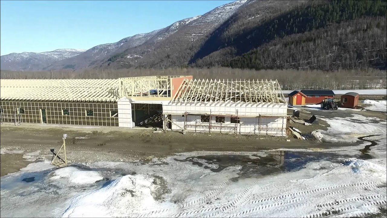 Knædal's nye sauefjøs