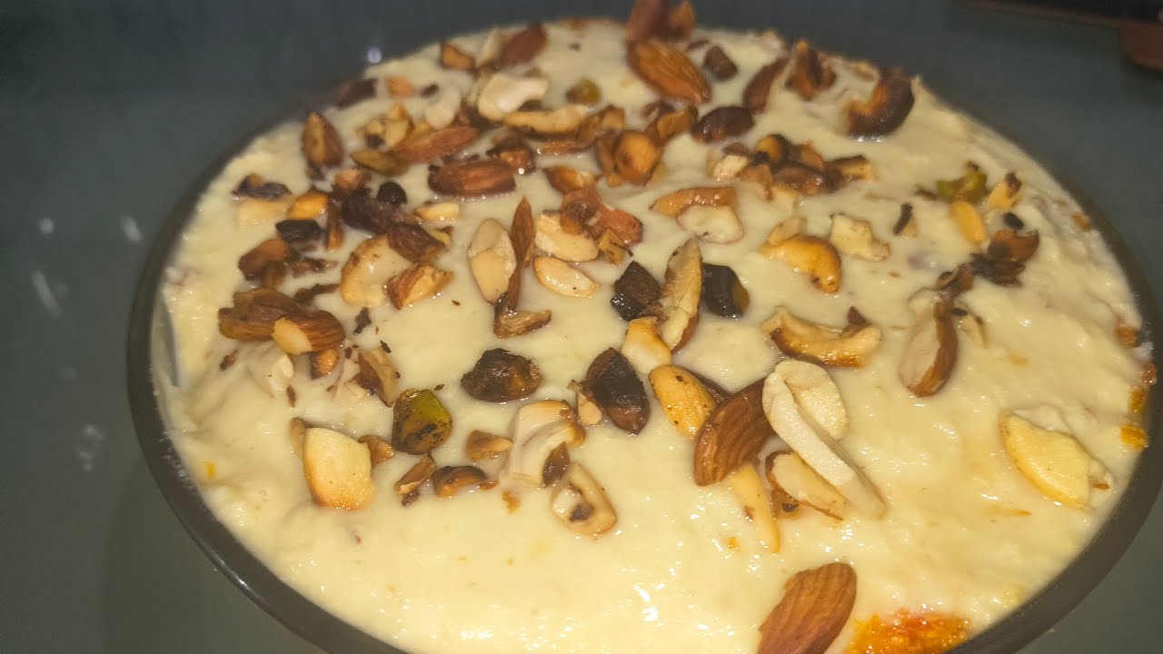 Gajar ka Halwa – A warm hug in every spoonful. #cooking #homemade #yt #youtube #food 