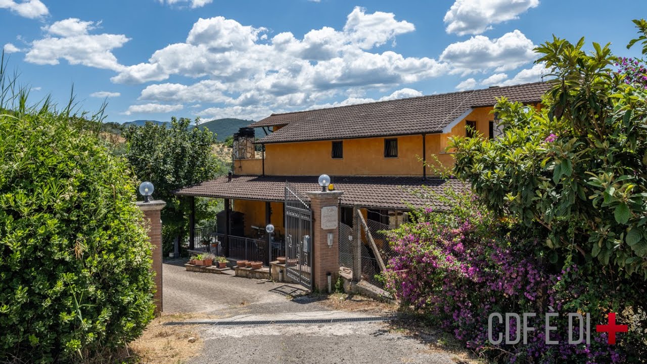 Visita dell'immobile | Nerola (RI), Italy | Ampia villa panoramica con uliveto lungo la Salaria