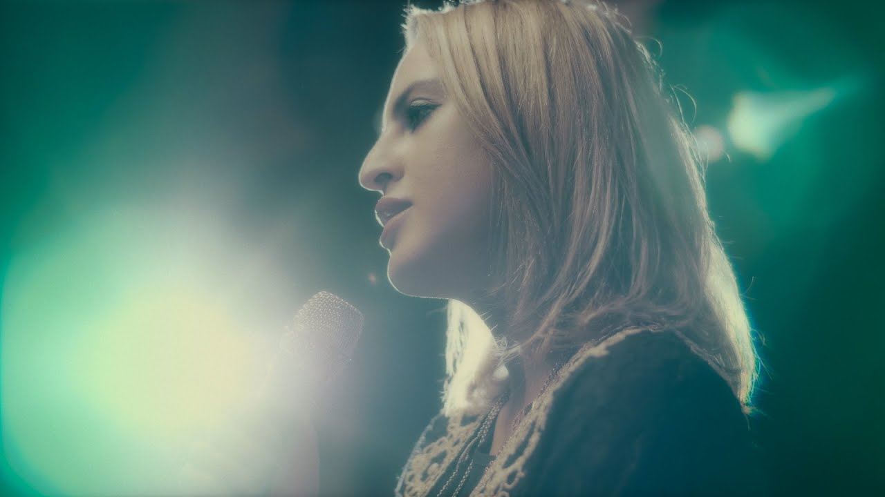 Dana al-Fardan Performs at Qatar Economic Forum