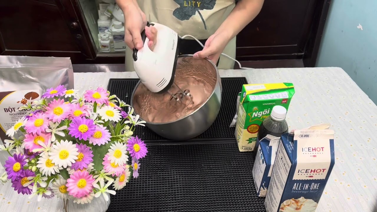 Cách làm ly Cafe kem nâu tiramisu đậm vị để kinh doanh