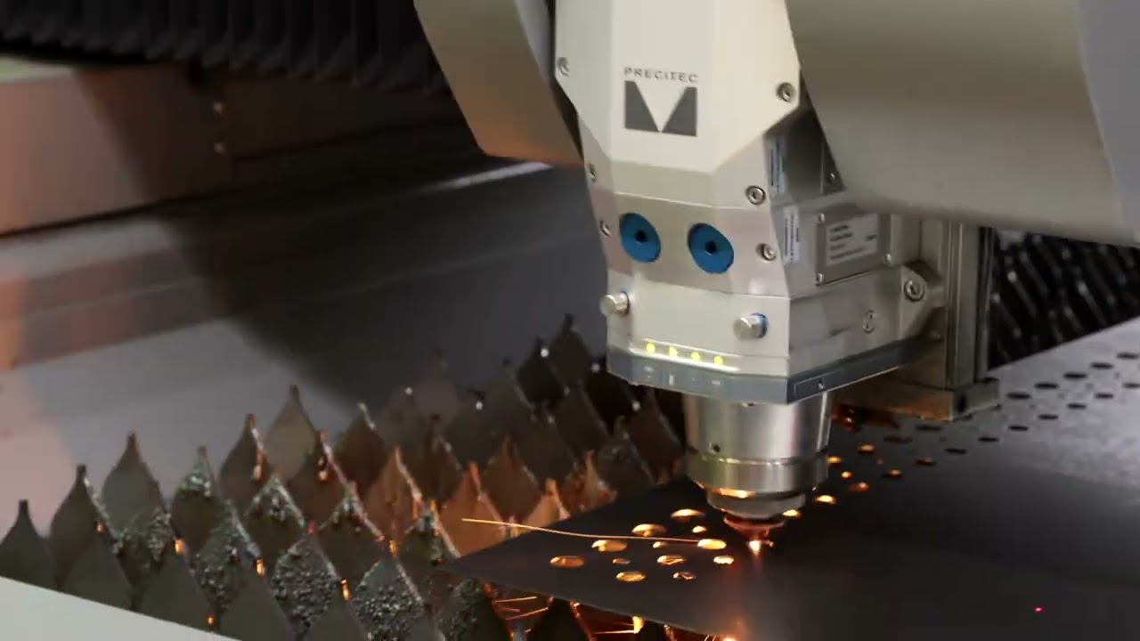 Wycinarki laserowe fiber W FIBER 1530 12 kW fabryki Warcom - Włoski Producent Wycinarek Laserowych