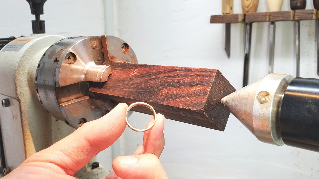 Wood Turning - Ebony Ring Stands!! 【職人技】木工旋盤を使って黒檀のリングスタンドを作る