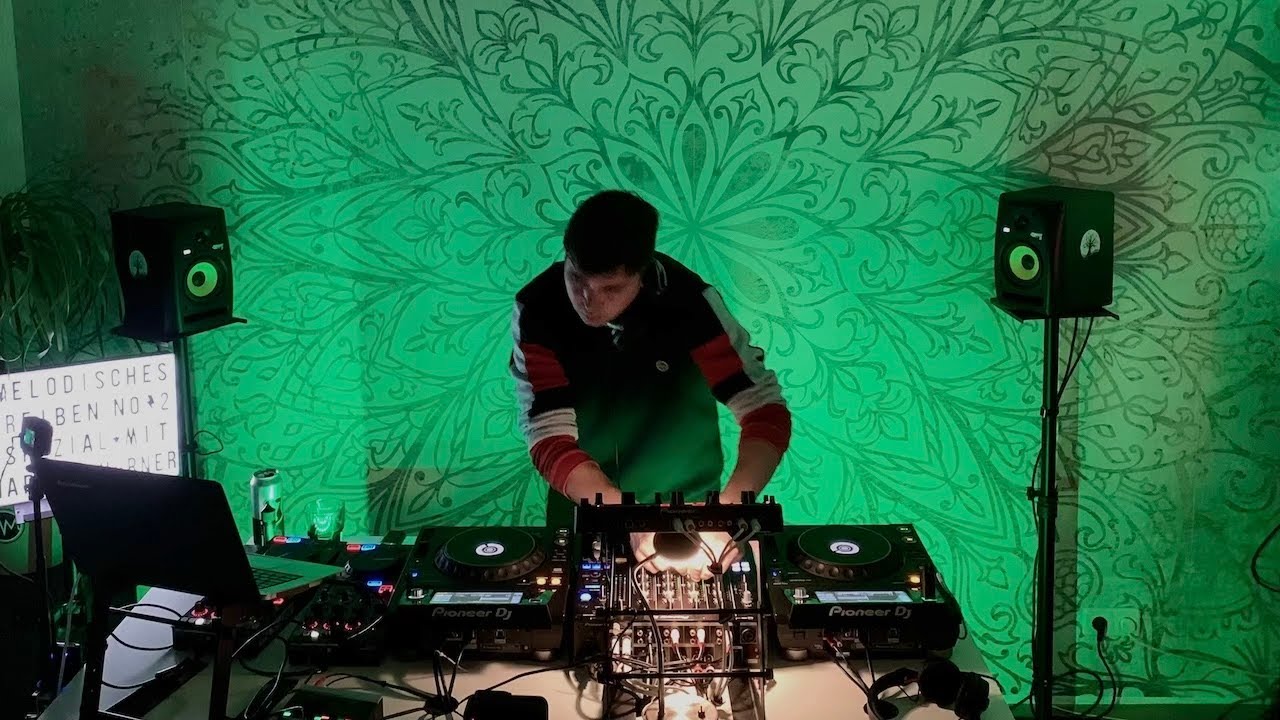 Melodisches Treiben No.02 mit Martin Hübner B2B MonasticKid