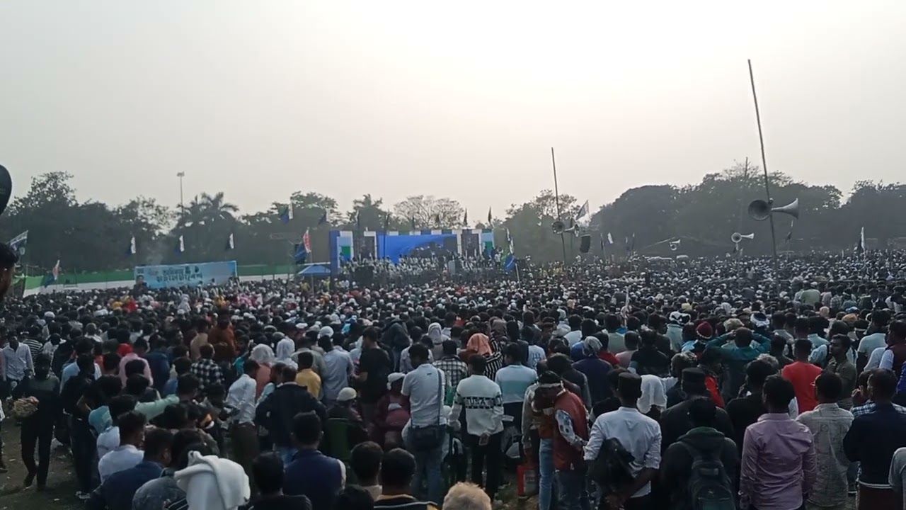 নওশাদ সিদ্দিকী বাংলার মানুষের মনের বাস করে তাইতো আজ শহীদ মিনারে দেখা গেল তাকে