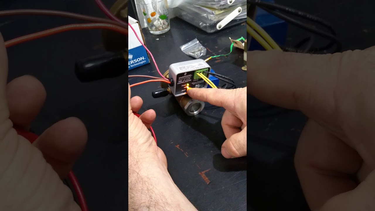 Boia eletrônica de nível de óleo OMB EMERSON 24V