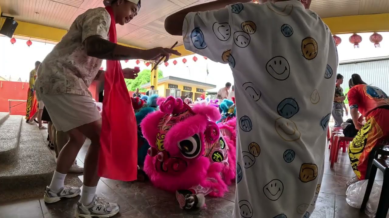 Lion dance Eye dotting ceremony
