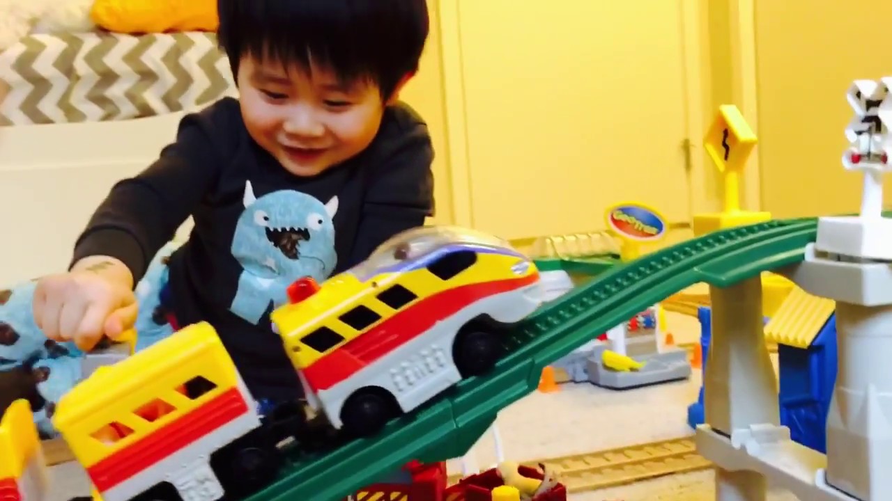 Fisher-Price GeoTrax Train