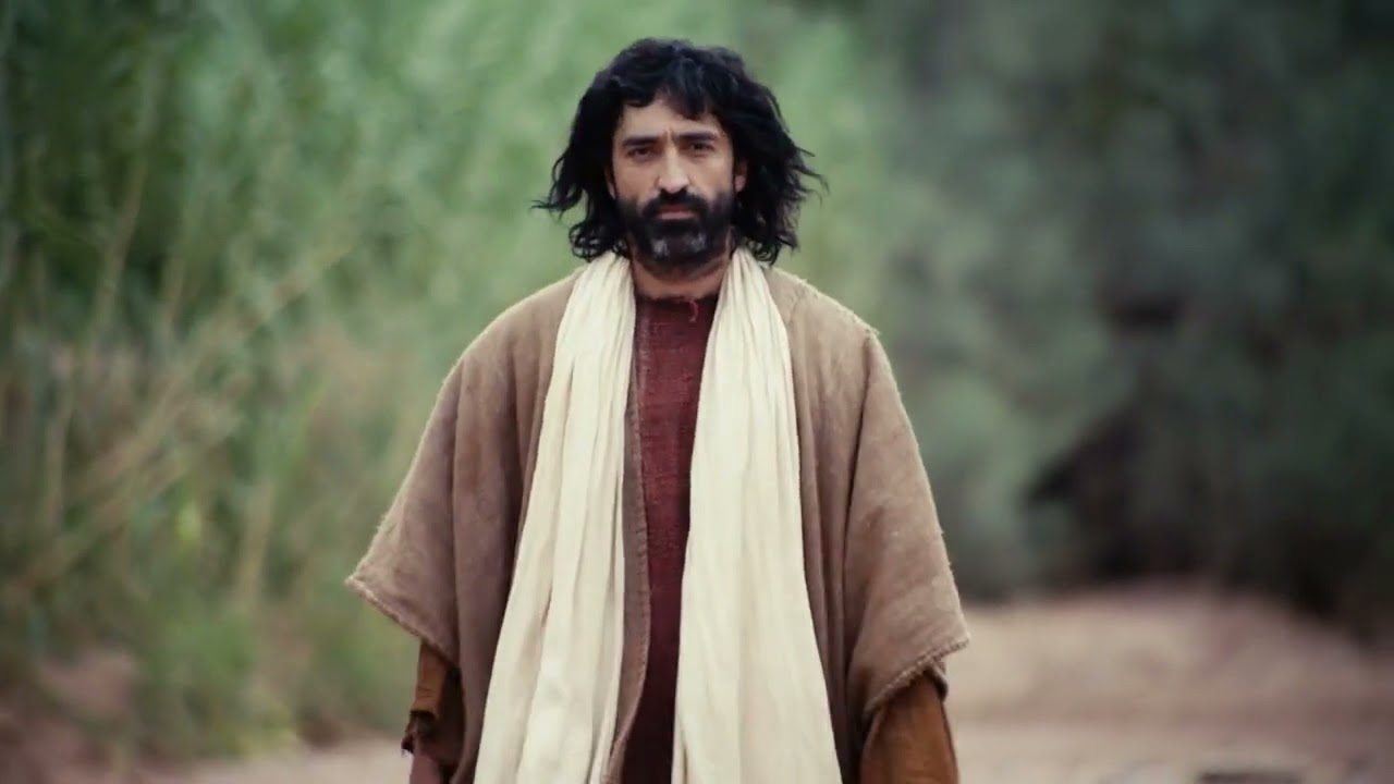 Daily Gospel Reading Video - St. Luke 3:15-16,21-22. (English)