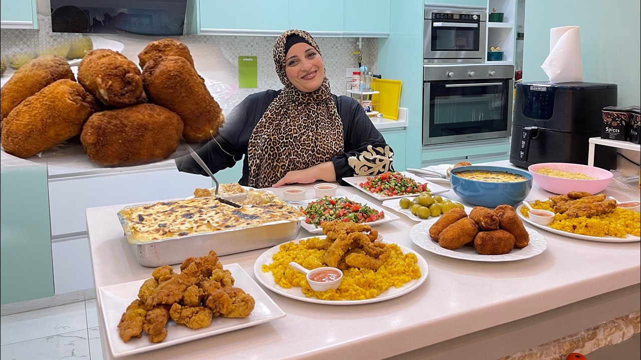 عزومه النهارده مش لاي حد اخيرا رجلاتنا رجعه من السفر وست الكل منوراني