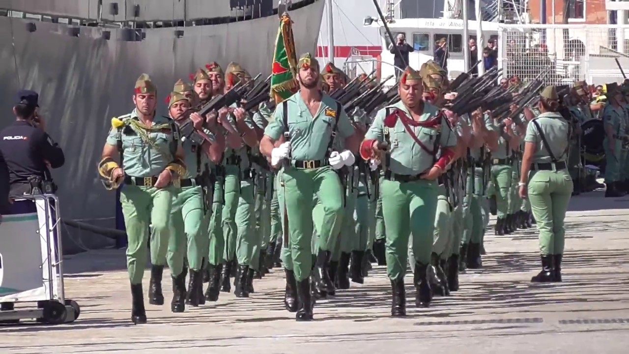 DESEMBARCO de la LEGIÓN en MÁLAGA 2016 HD 1080p 50 frames