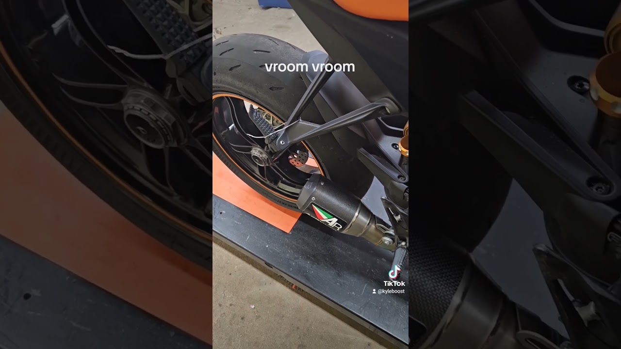 #vroom