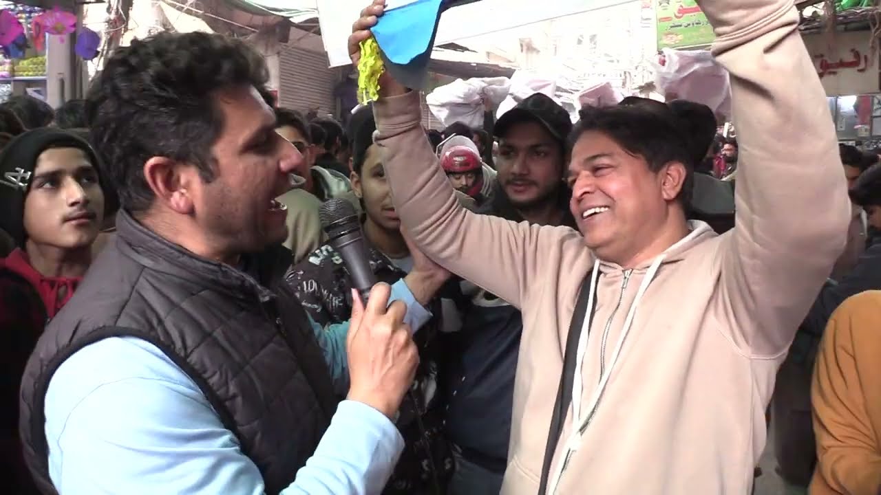 Lahorioo Nay Basant Manany Kay Liya Croro rupay Gooday Patango par Ura Diay Mochi Gate Say Update