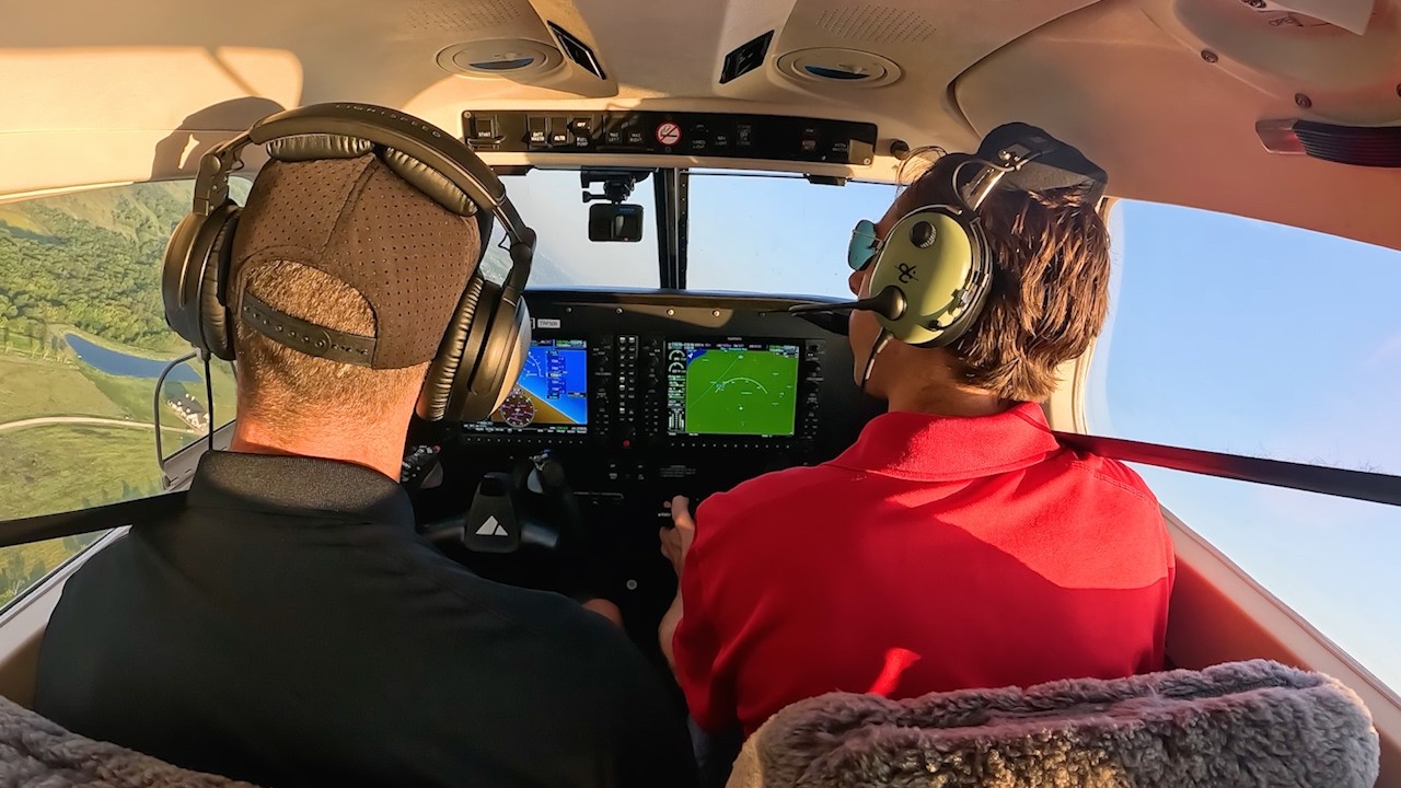 Learning How to Teach in the Airplane | Real Flight Lesson in CFI Rating