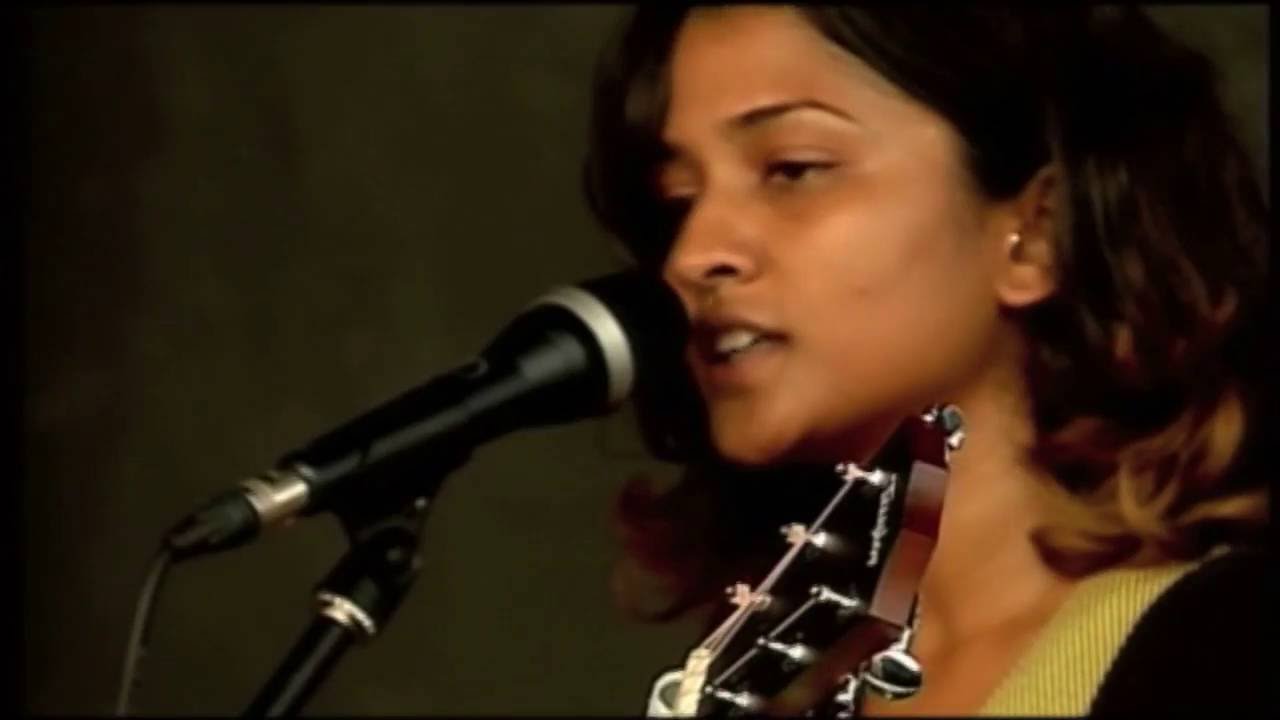 Leggi Lakudi : Fa'thu,Affan,Rai&Mahran.  Fannu ge dharin17, Original song by Nisha Amir