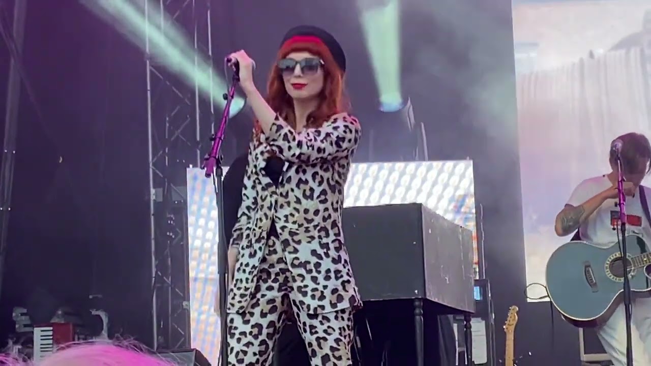 Manic Street Preachers - Little Baby Nothing (Live @ Leeds, July 2024)