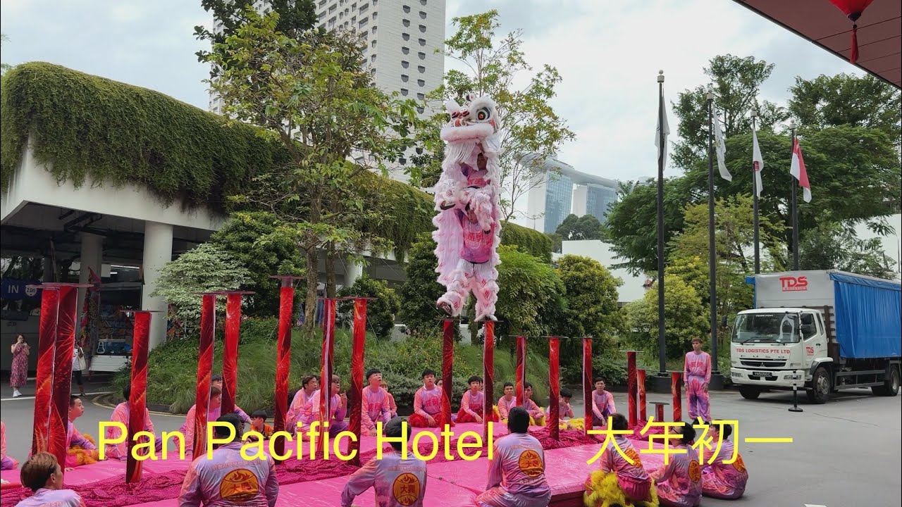 [4K] High Pole Lion Dance, Dragon Dance at Pan Pacific Hotel by Wei Yong 威勇 on 29 Jan 2025