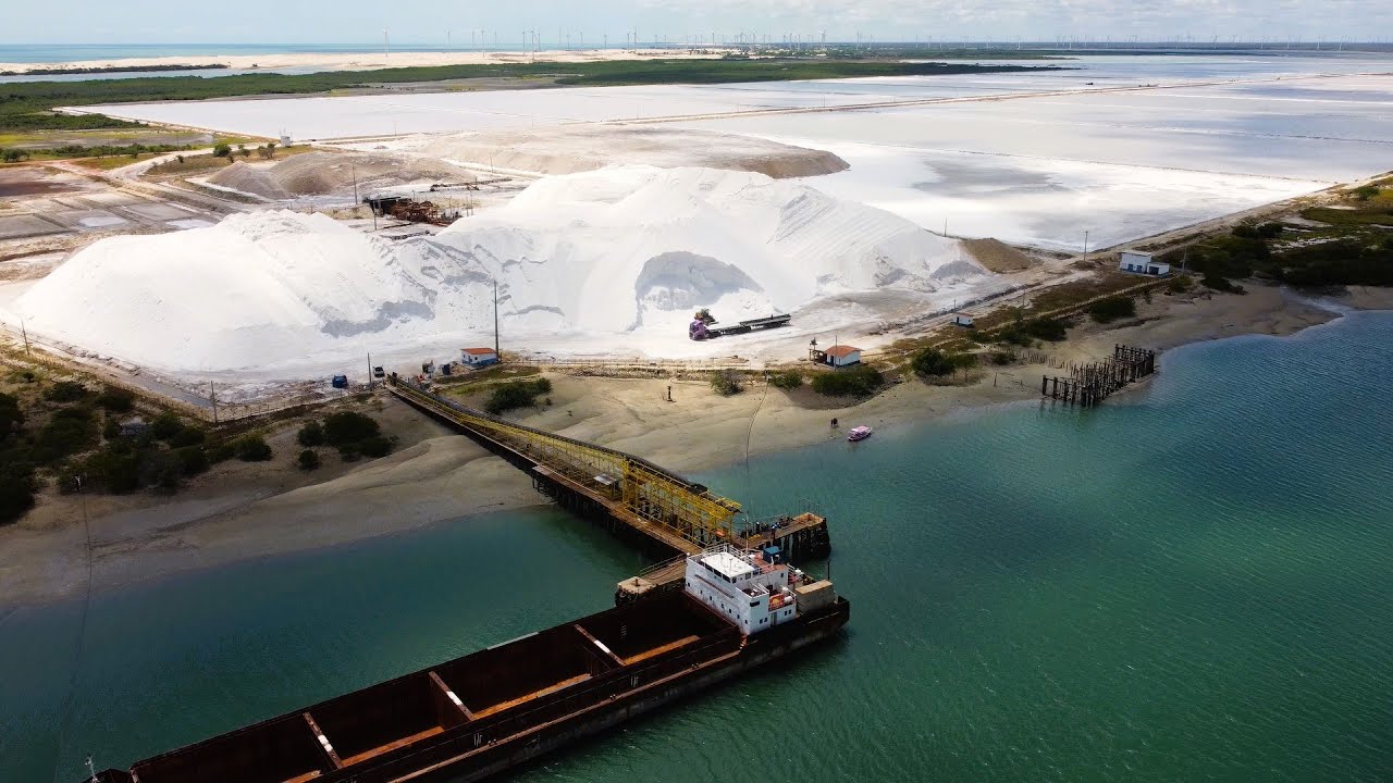 Salineira de Galinhos, Pier Salina Diamante Branco, Rio Grande do Norte. Imagens de Drone