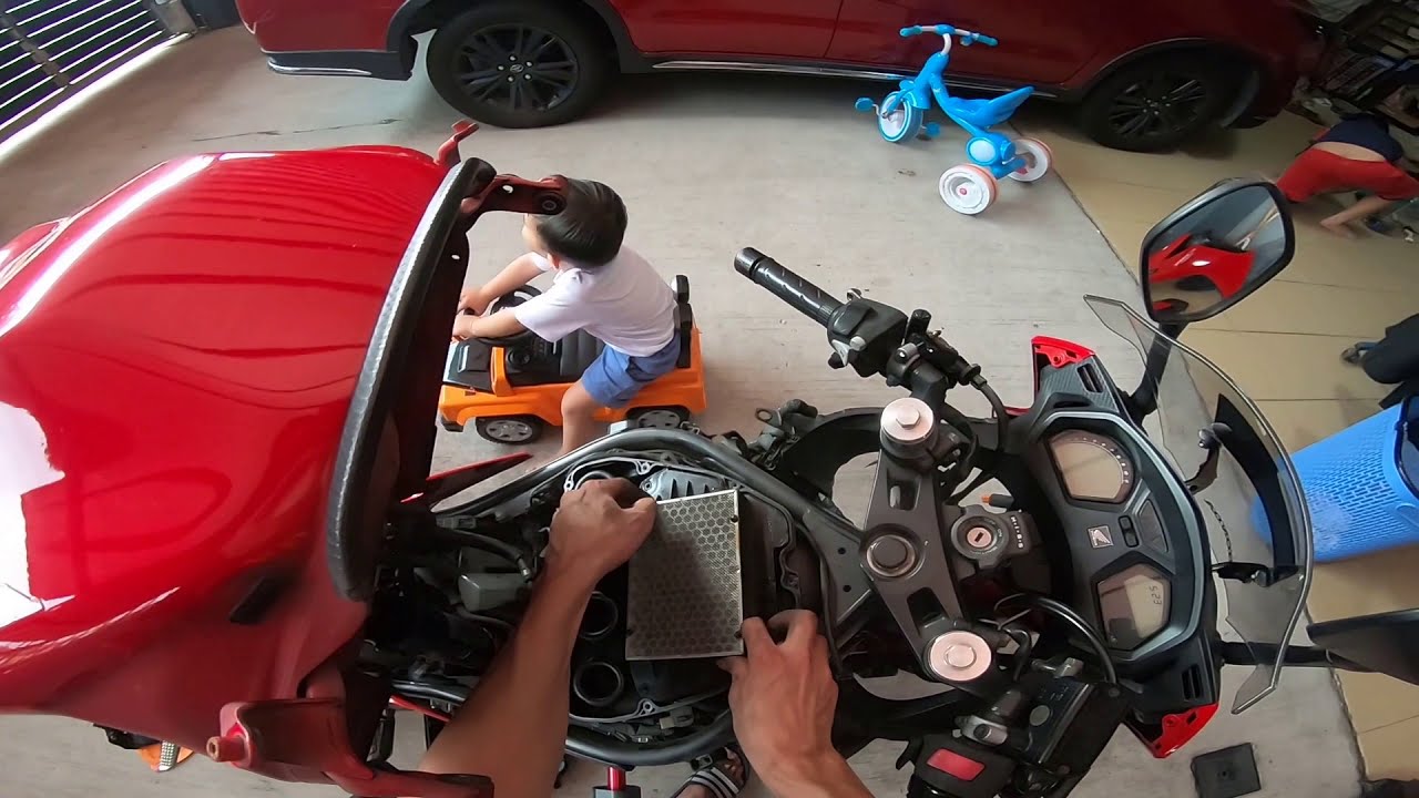 CBR650F 2014 changed air filter and spark plugs