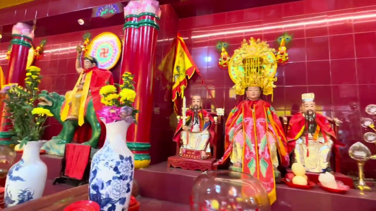 @ Chùa QUAN ÂM 300 Năm ở Sài Gòn Mùng 9 TếT #saigonhomnay #dichua 