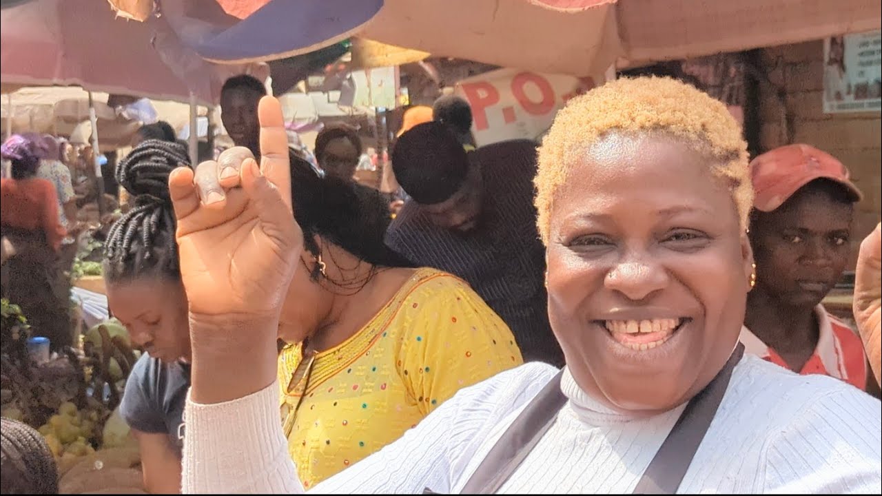 I buy cheap food stuff in Garki international market Abuja. (Market vlog) #vloggingmylife #youtube