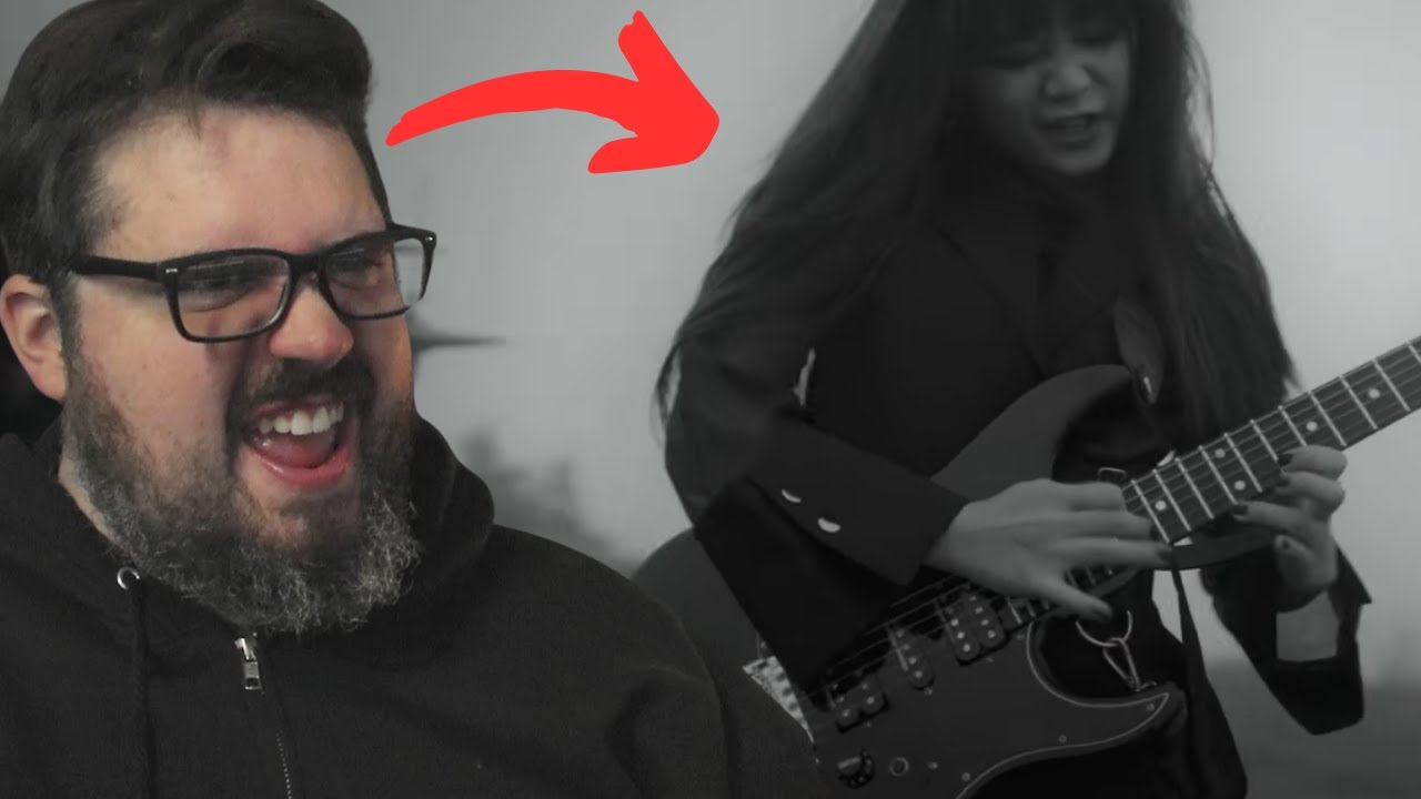 Music teacher reacts to ASTERISM - Blink of Ray | Apple Watch | 心臓からのメッセージ CMソング