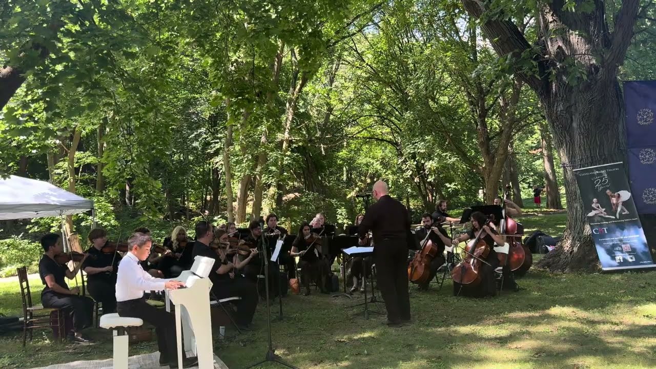 Matthew Wang, 1st place winner, II. Mexicana Concerto No.20 by Alexander Peskanov