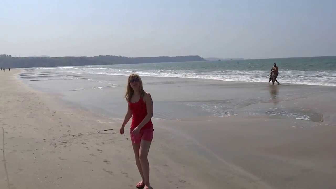goa mobor beach