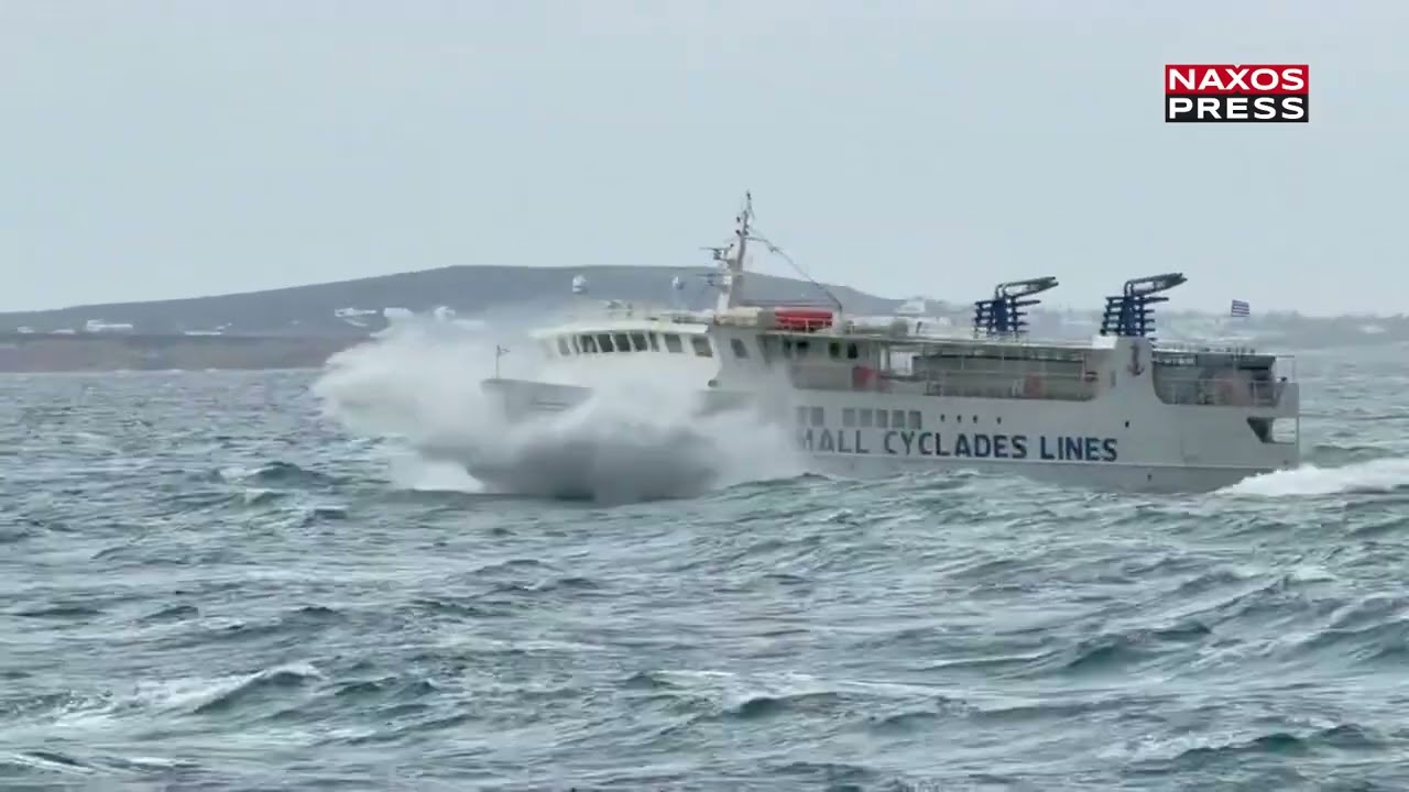 Ο Σκοπελίτης που κρατά ζωντανή την καθημερινότητα των νησιών