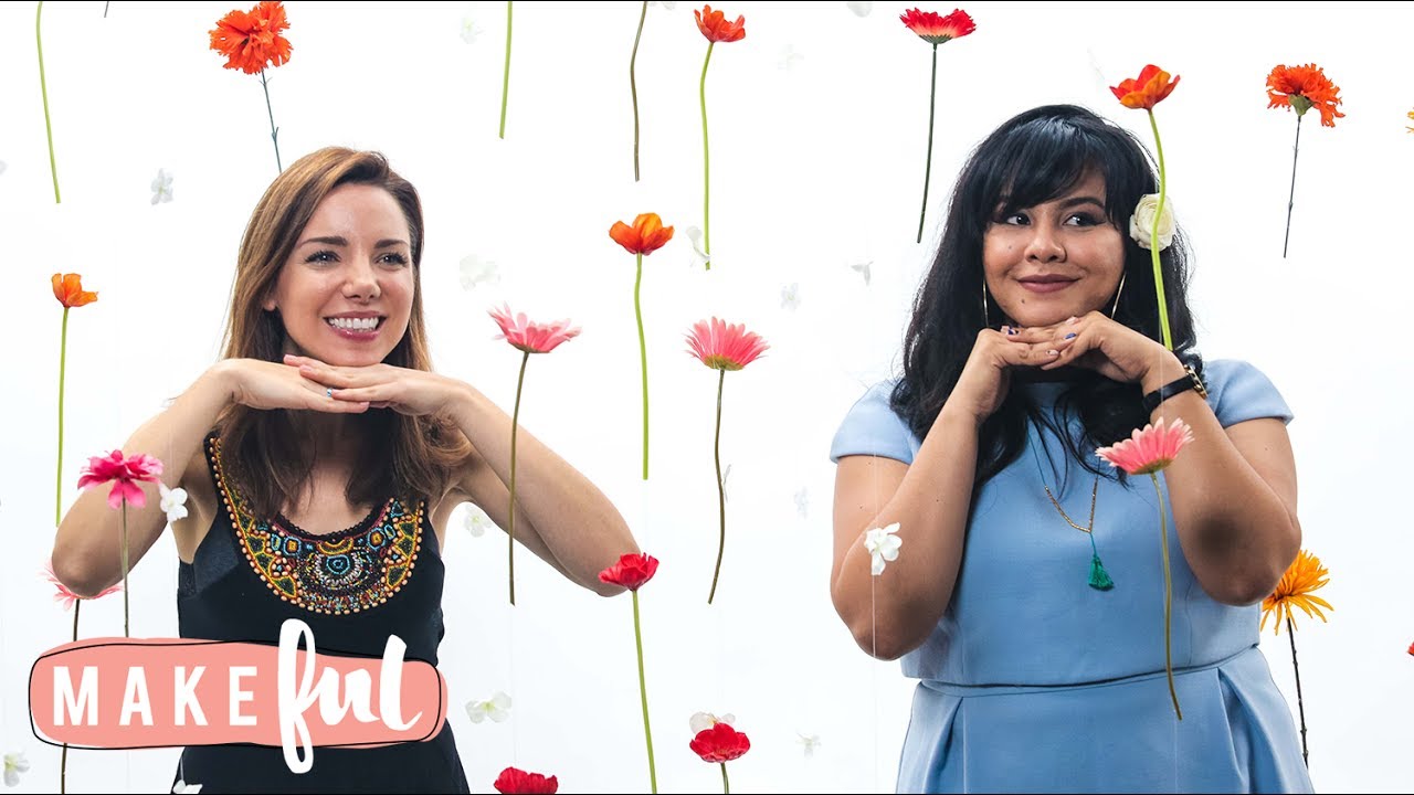 DIY Hula Hoop Flower Photo Backdrop