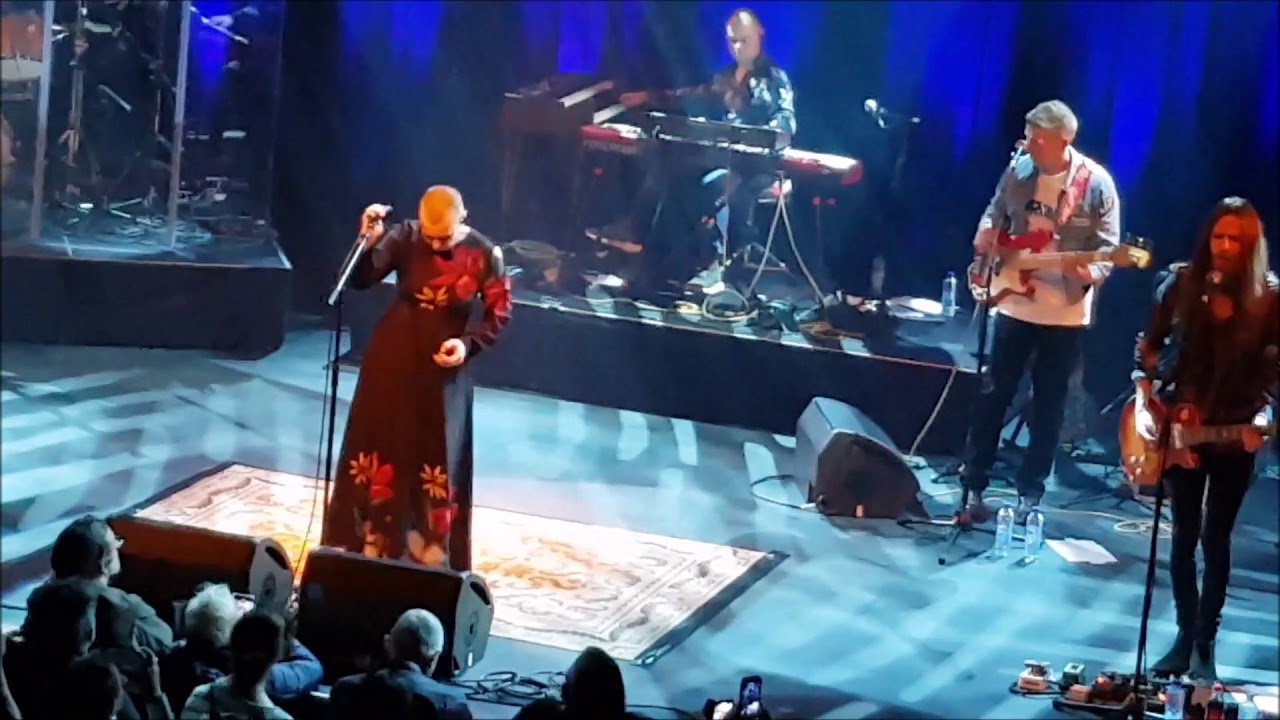 Sinead O'Connor -  Last Aquaintance & The Emperor's New Clothes @ Doornroosje 2020.