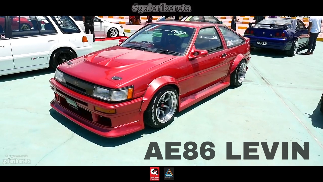 Toyota Corolla Levin AE86 Red Colour Modified - Borneo Kustom Show 2017