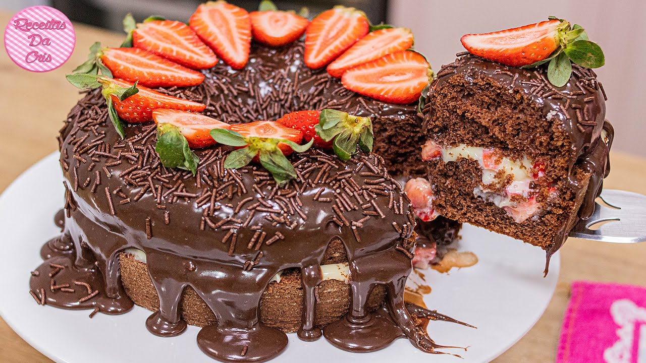BOLO CASEIRINHO DE CHOCOLATE | CREME COM MORANGOS E BRIGADEIRO | FÁCIL DE FAZER | RECEITAS DA CRIS