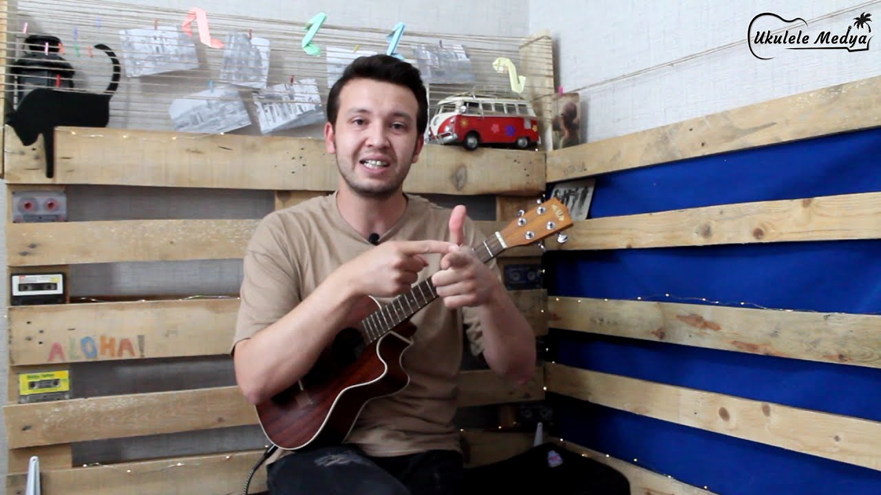 2. Ukulele Nasıl Tutulur ?